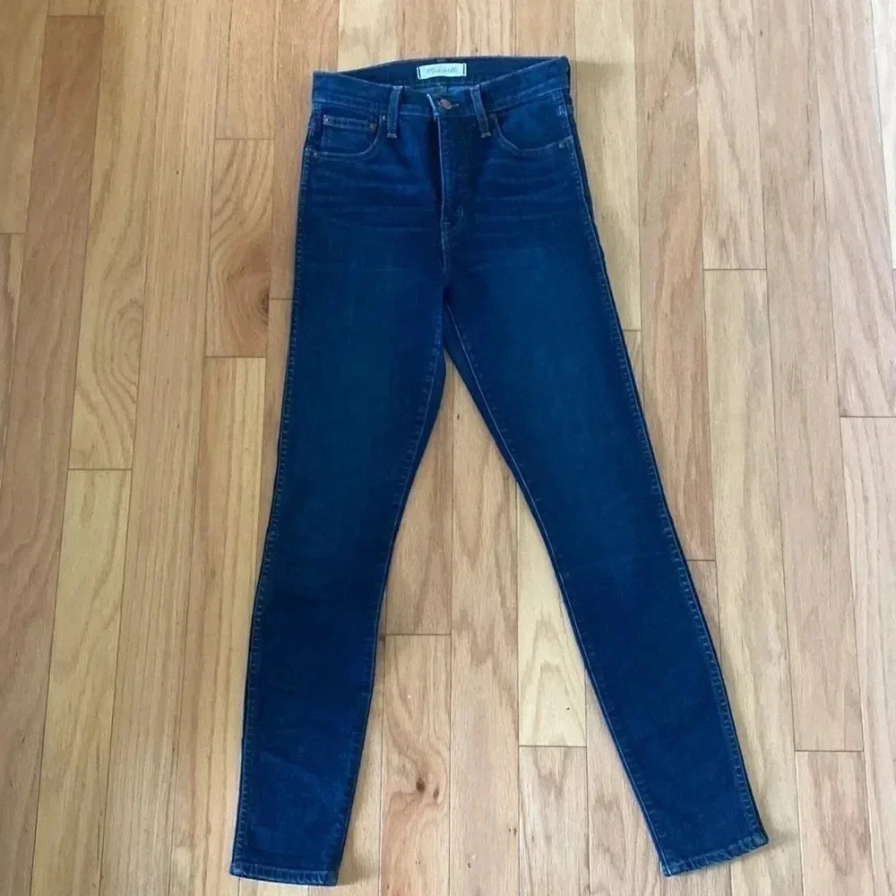 Madewell EUC dark wash 10’’ high rise jeans - Picture 4 of 11